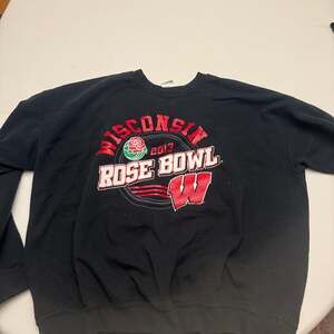 Vintage Wisconsin Badgers rose bowl XL